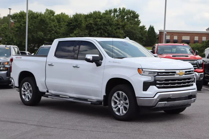 2025 Chevrolet Silverado 1500 LTZ photo 1