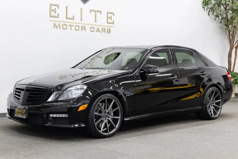 2011 Mercedes Benz E 63 AMG photo 1