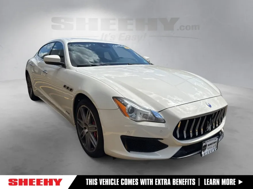 2017 Maserati Quattroporte Q4 GranSport photo 1