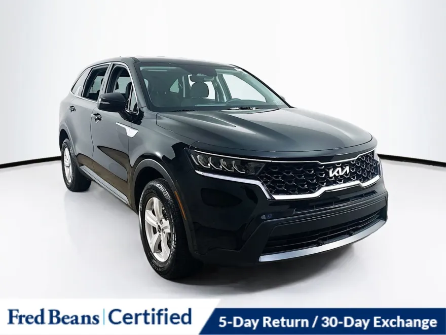 2022 Kia Sorento LX photo 1