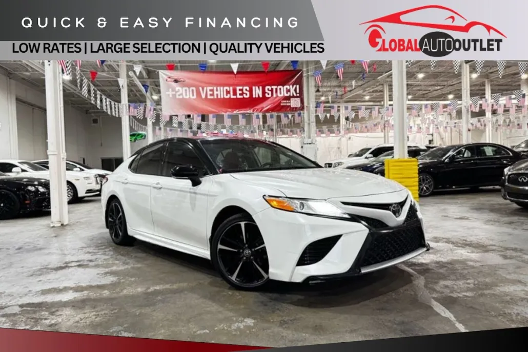2020 Toyota Camry XSE photo 1
