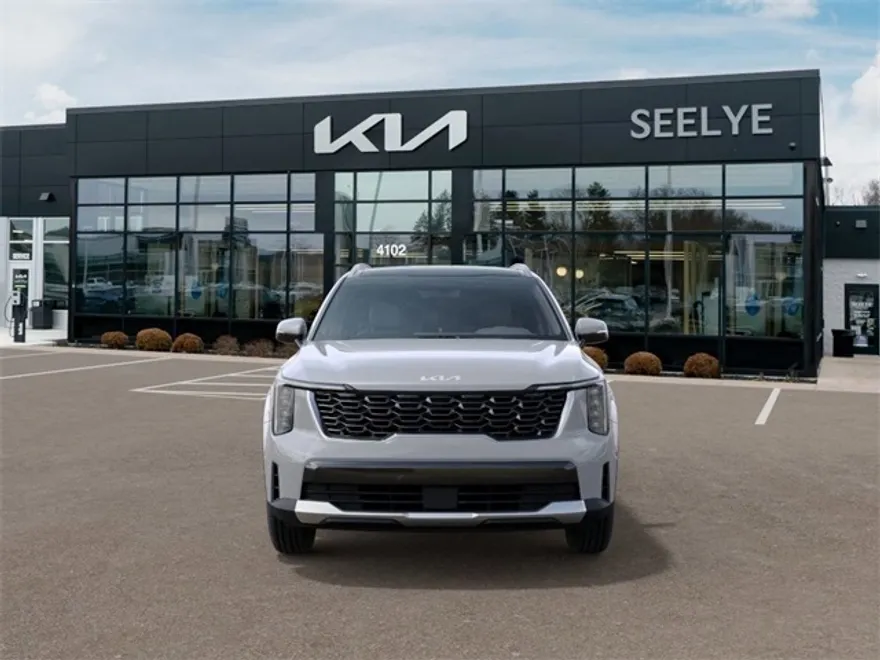 2025 Kia Sorento S photo 1