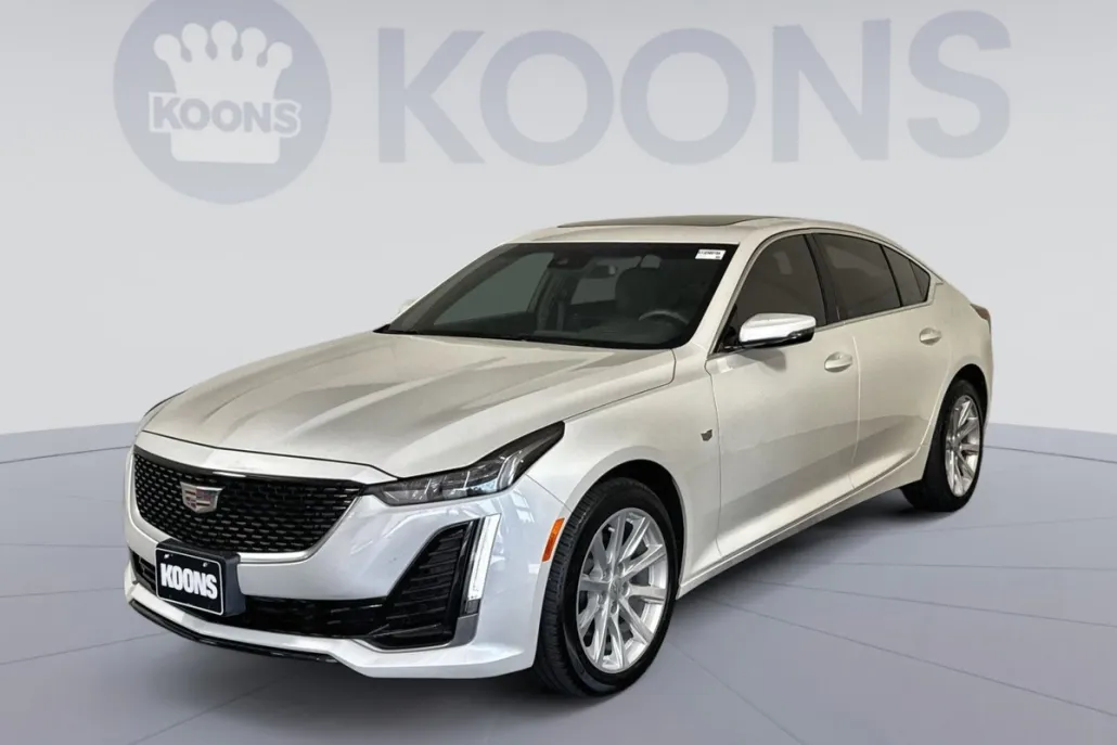 2024 Cadillac CT5 Luxury photo 1