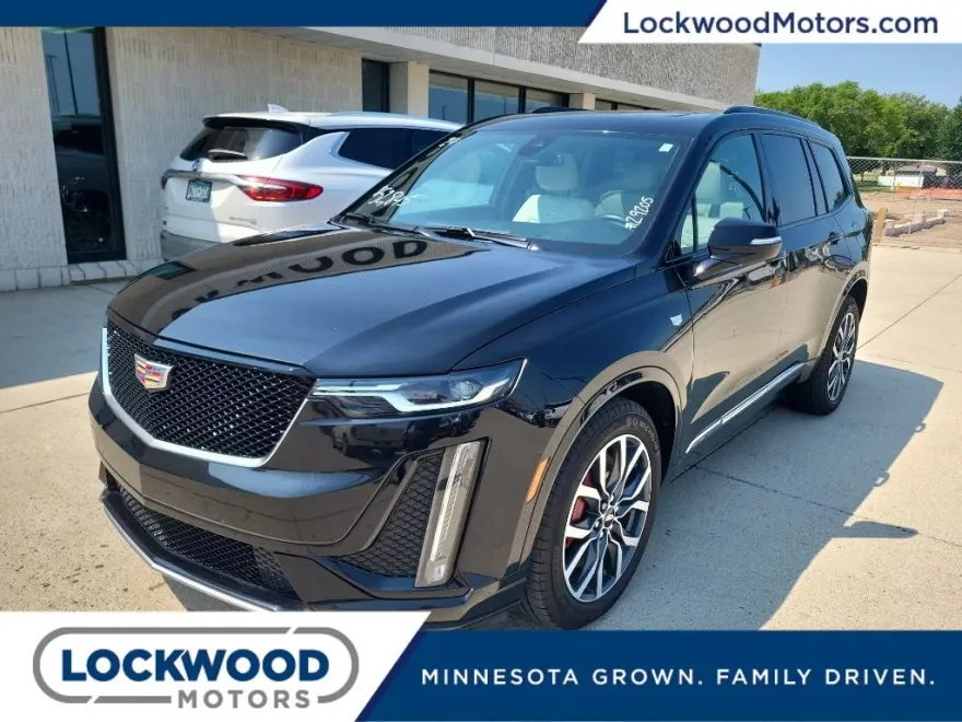 2024 Cadillac XT6 Sport photo 1