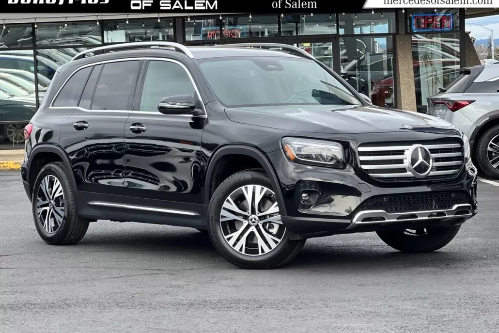 2024 Mercedes Benz GLB 250 4MATIC photo 1