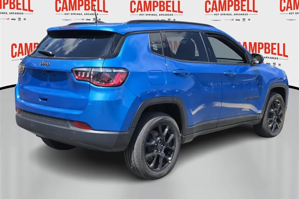2025 Jeep Compass Latitude photo 1