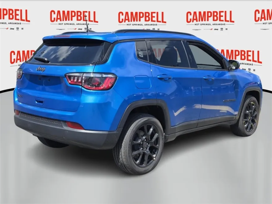 2025 Jeep Compass Latitude photo 1