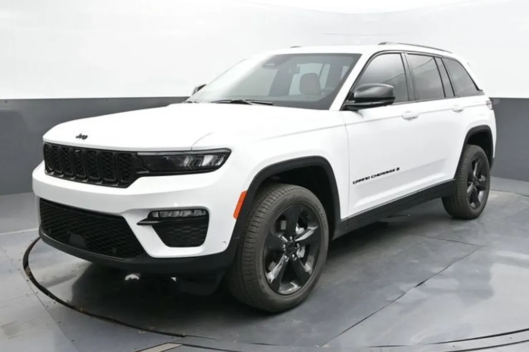 2025 Jeep Grand Cherokee Limited photo 1