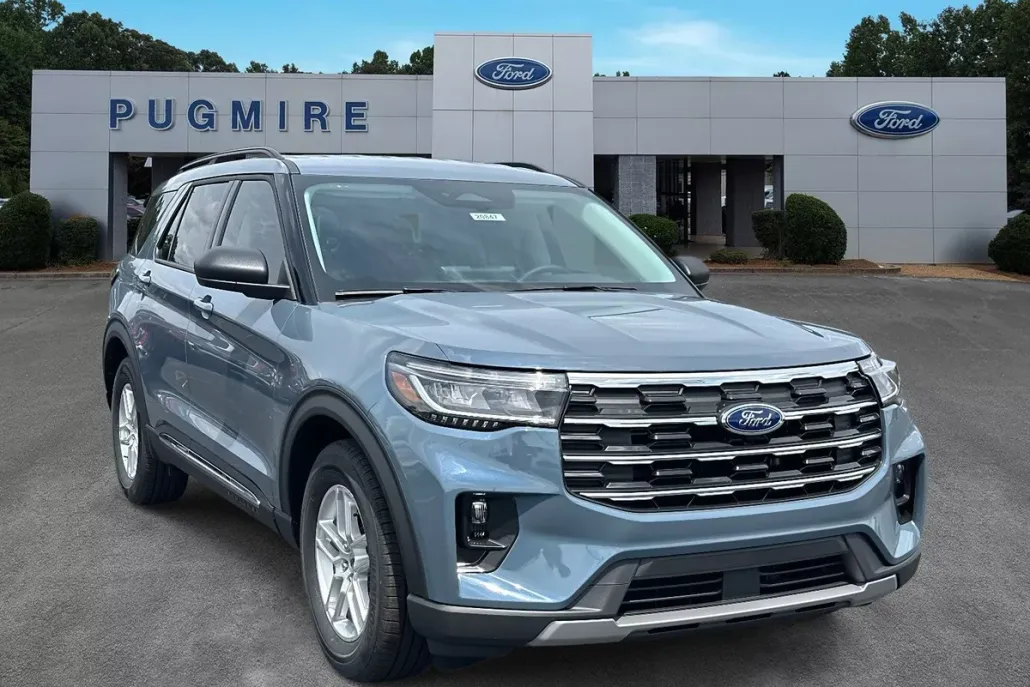 2025 Ford Explorer photo 1