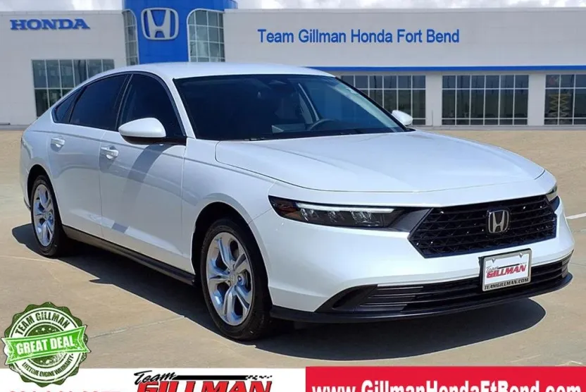 2025 Honda Accord LX photo 1