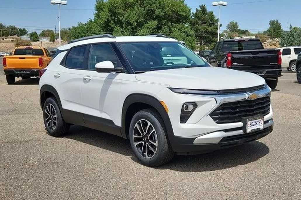 2026 Chevrolet Trailblazer LT photo 1