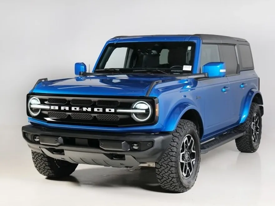 2022 Ford Bronco Outer Banks photo 1