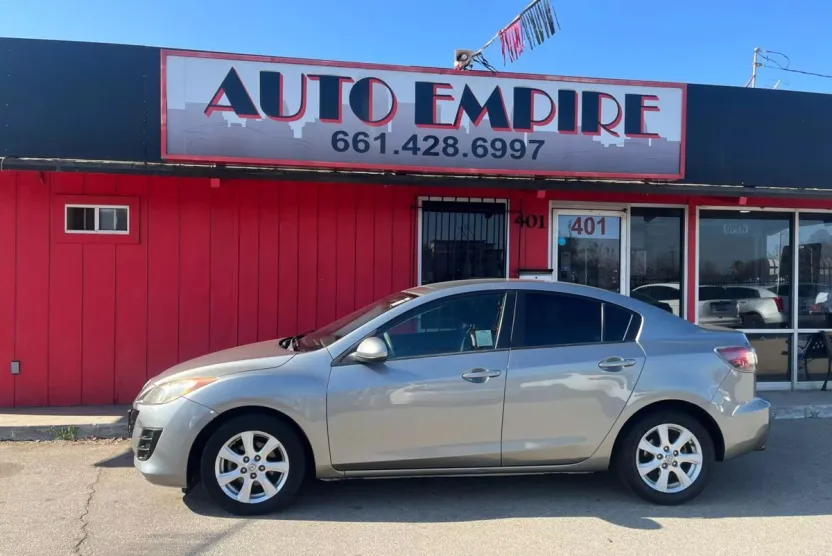 2010 Mazda Mazda3 Touring Sedan photo 1