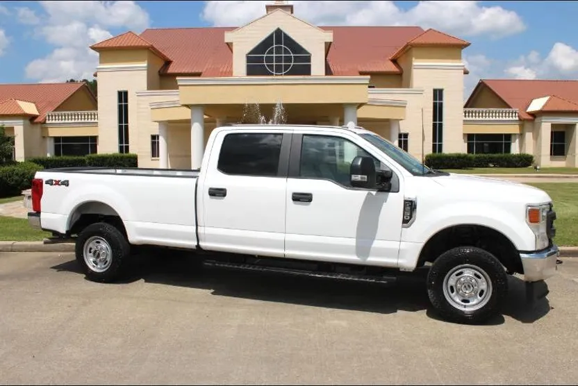 2022 Ford F-250 XL photo 1
