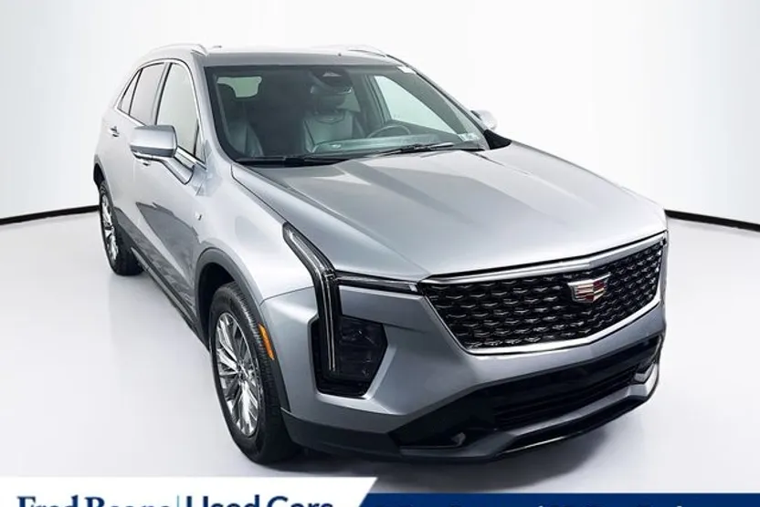 2025 Cadillac XT4 Premium Luxury photo 1