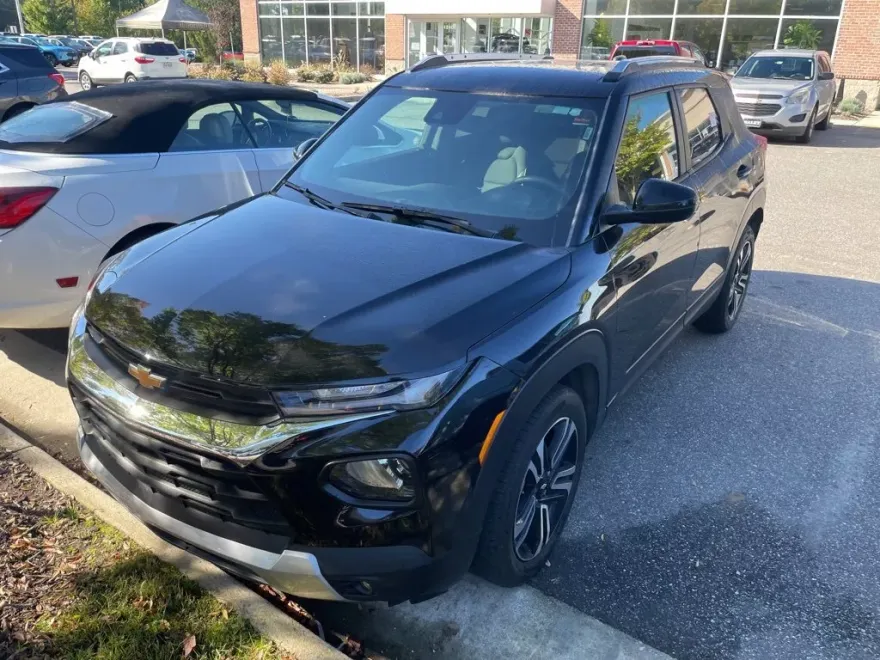 2023 Chevrolet Trailblazer LT photo 1