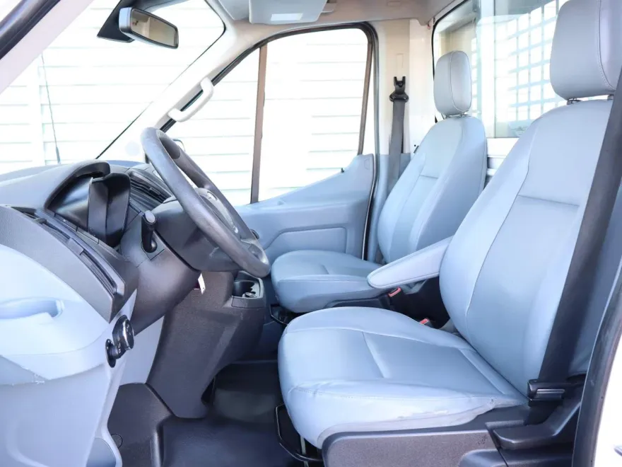 2018 Ford Transit photo 1
