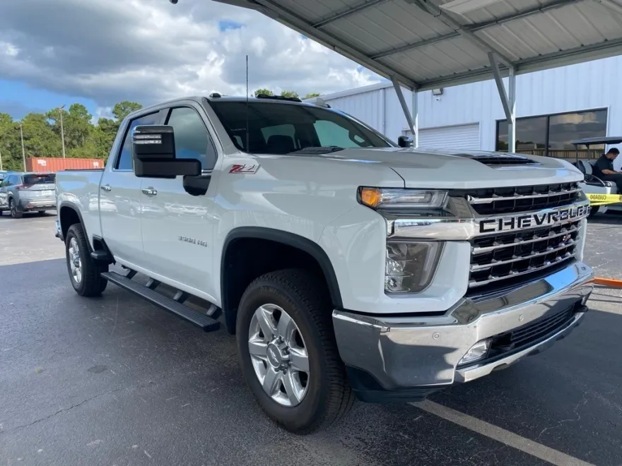 2020 Chevrolet Silverado 3500HD LTZ photo 1