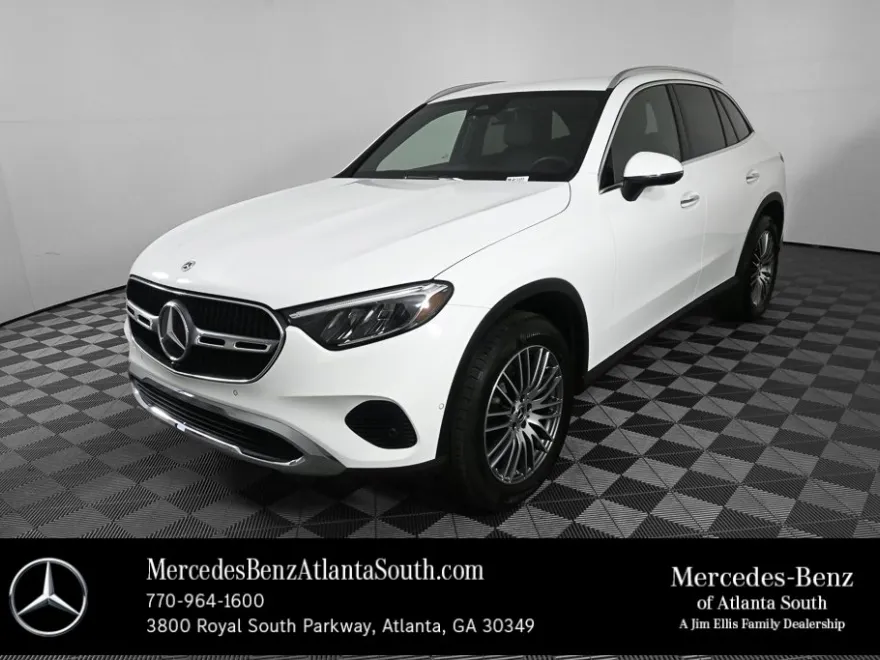 2025 Mercedes Benz GLC 300 photo 1