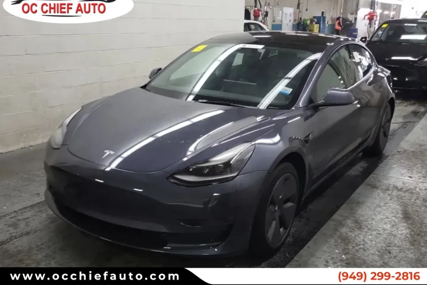 2023 Tesla Model 3 photo 1