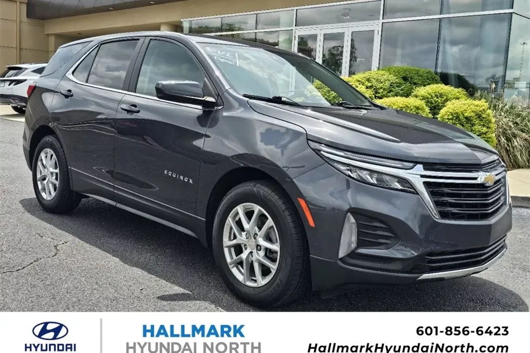 2022 Chevrolet Equinox LT photo 1