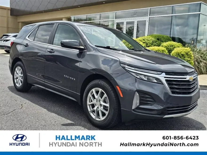 2022 Chevrolet Equinox LT photo 1