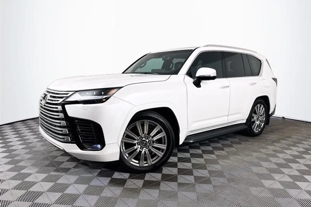 2023 Lexus LX 600 Ultra Luxury photo 1