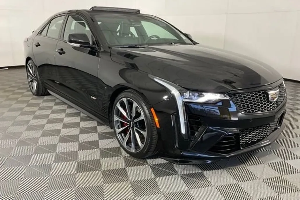 2022 Cadillac CT4 photo 1