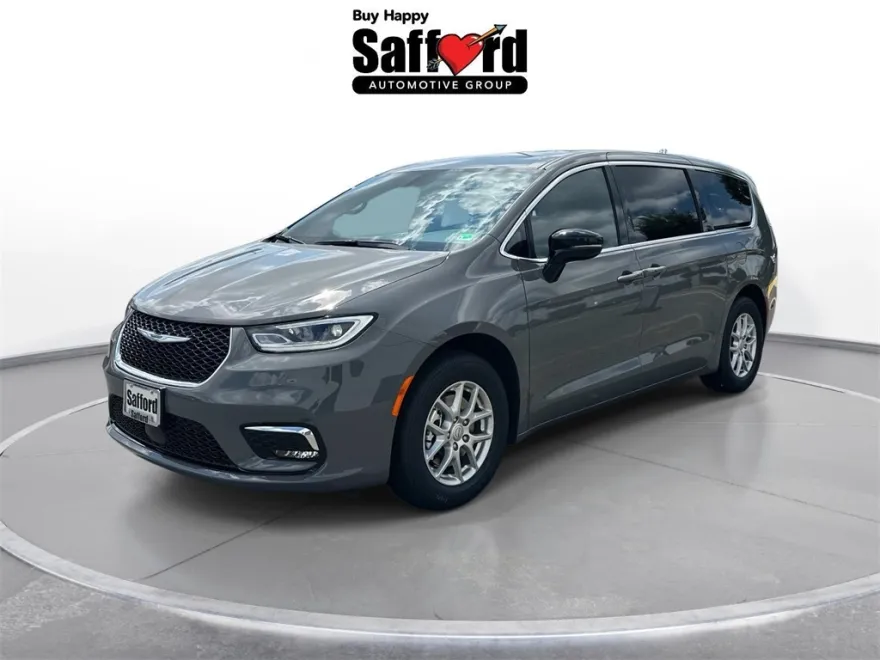 2025 Chrysler Pacifica photo 1