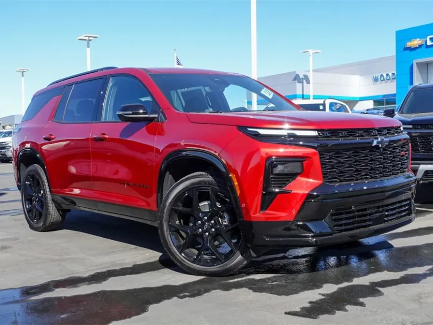 2026 Chevrolet Traverse RS photo 1
