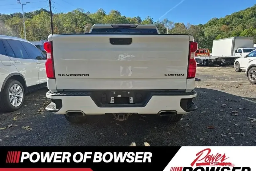 2020 Chevrolet Silverado 1500 Custom photo 1