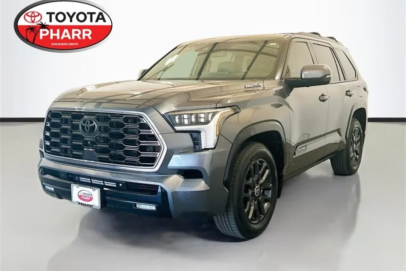2024 Toyota Sequoia SR5 photo 1