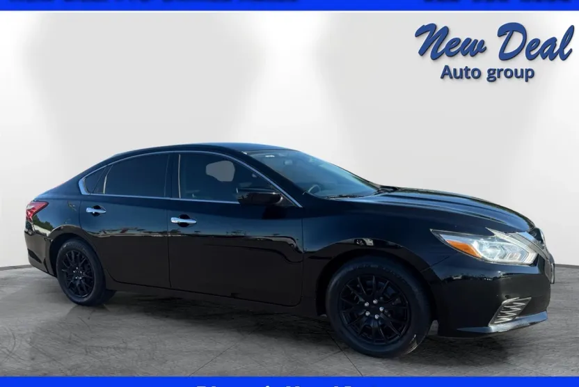 2017 Nissan Altima 2.5 S photo 1
