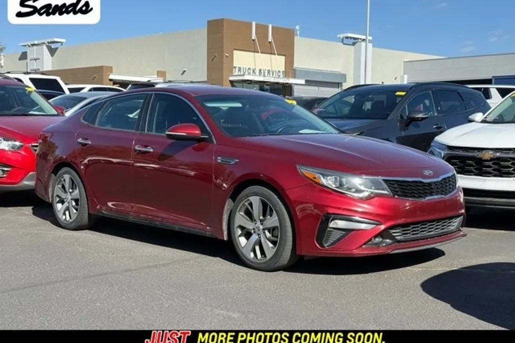 2019 Kia Optima S photo 1