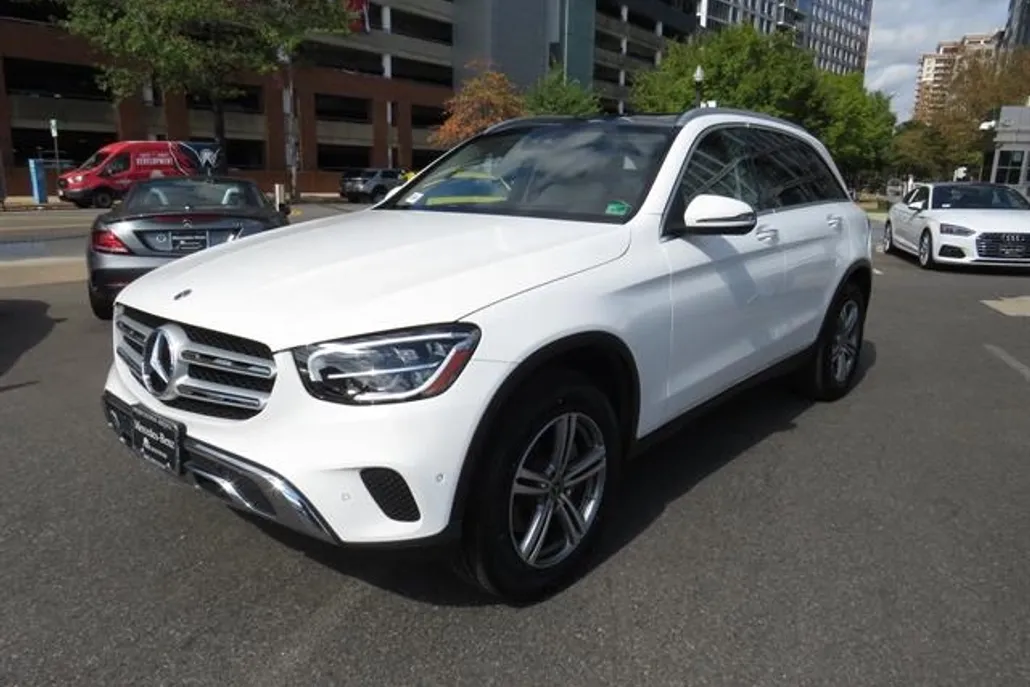 2022 Mercedes Benz GLC 300 4MATIC photo 1