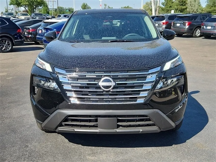 2026 Nissan Rogue SV photo 1
