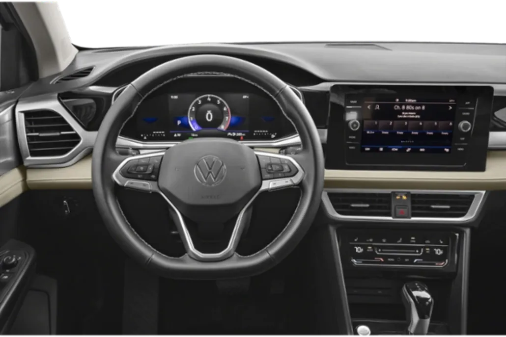 2025 Volkswagen Taos SE photo 3
