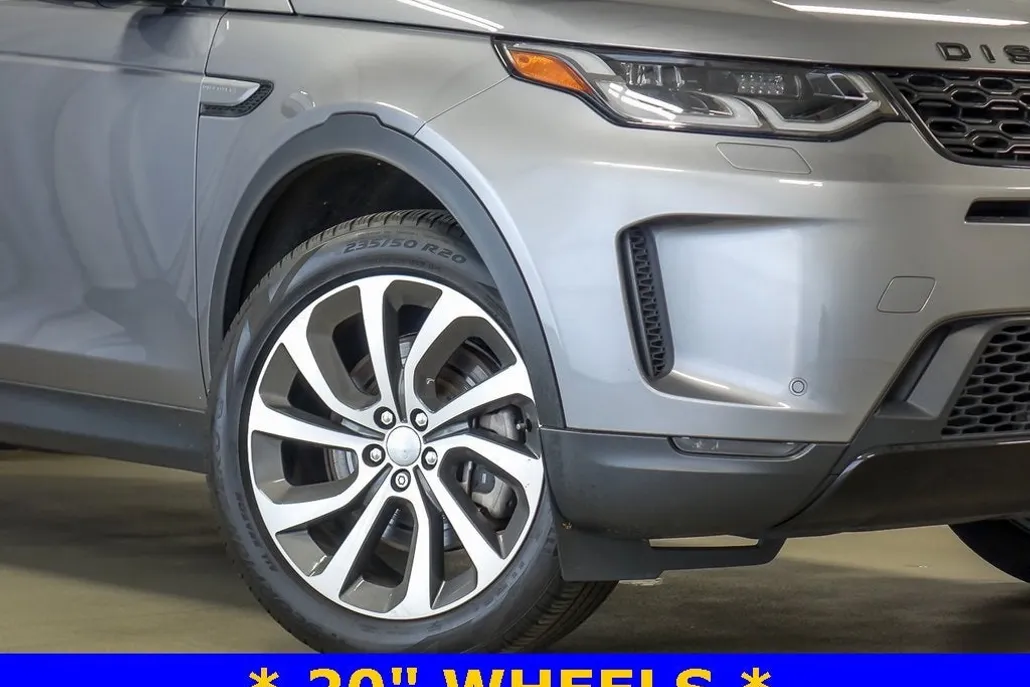 2023 Land Rover Discovery Sport SE photo 1