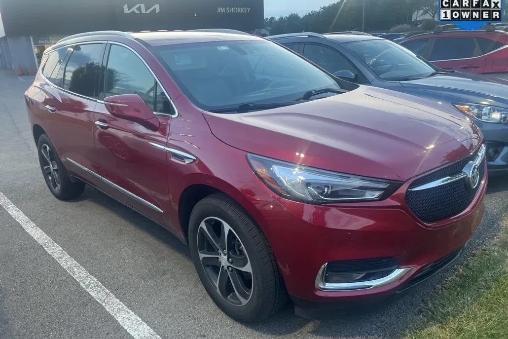 2021 Buick Enclave Essence photo 1