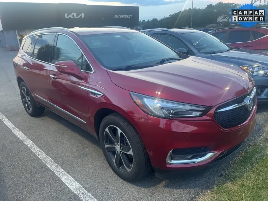 2021 Buick Enclave Essence photo 1