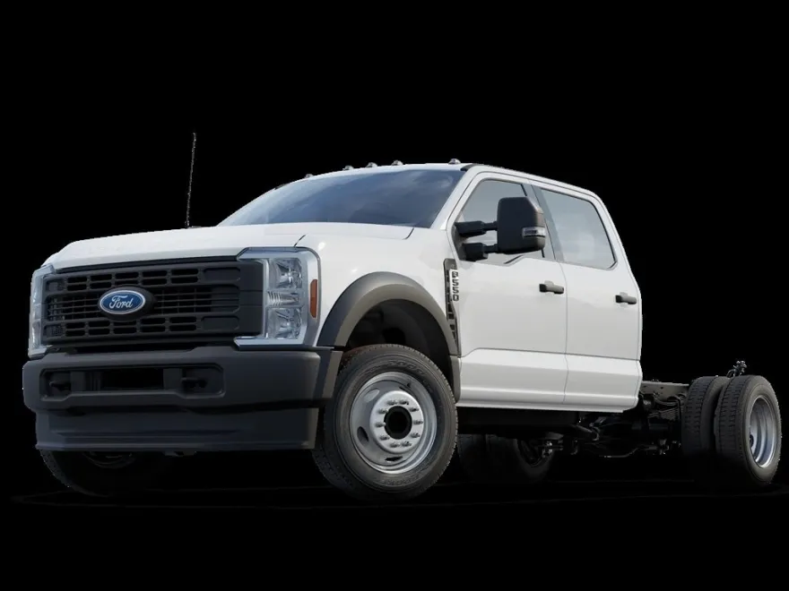 2025 Ford F-550 photo 1