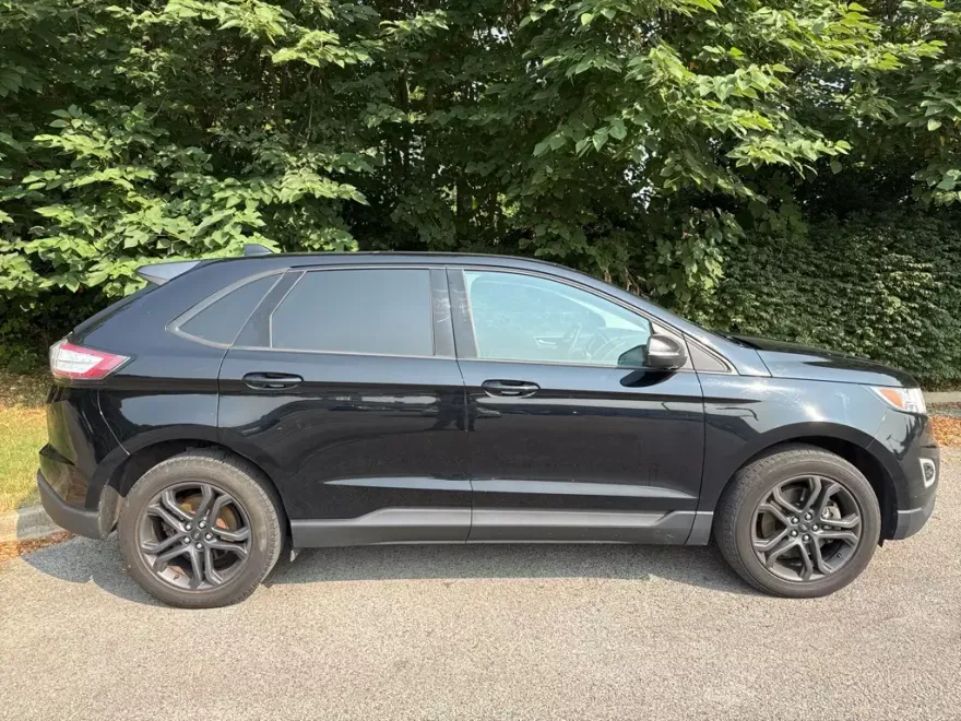 2018 Ford Edge SEL photo 1