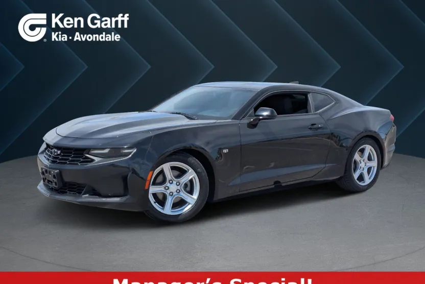 2019 Chevrolet Camaro 1LT photo 1