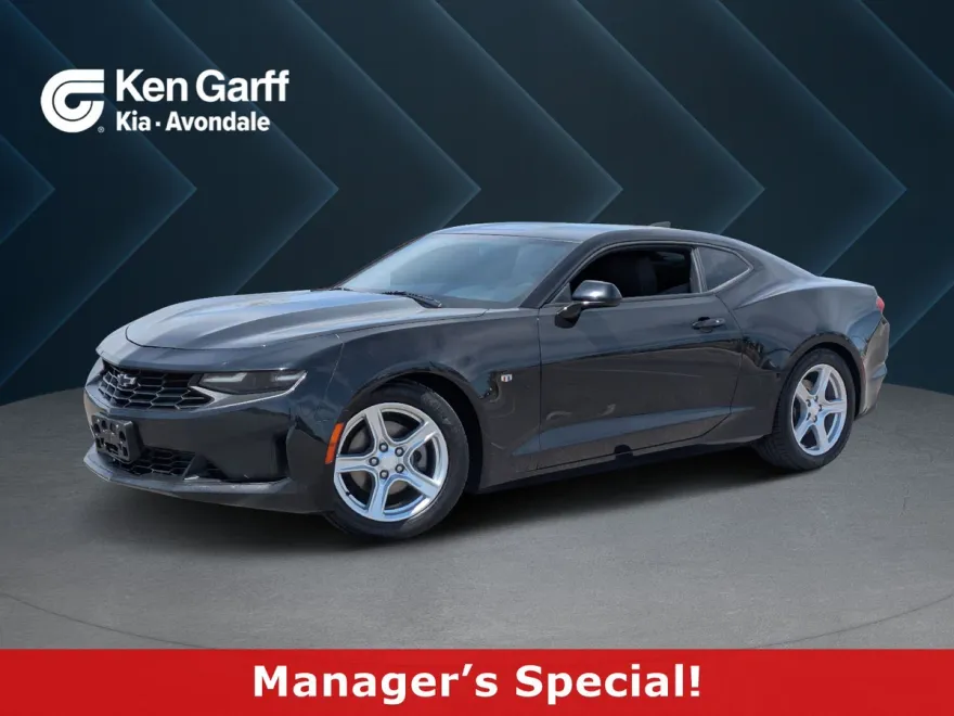 2019 Chevrolet Camaro 1LT photo 1