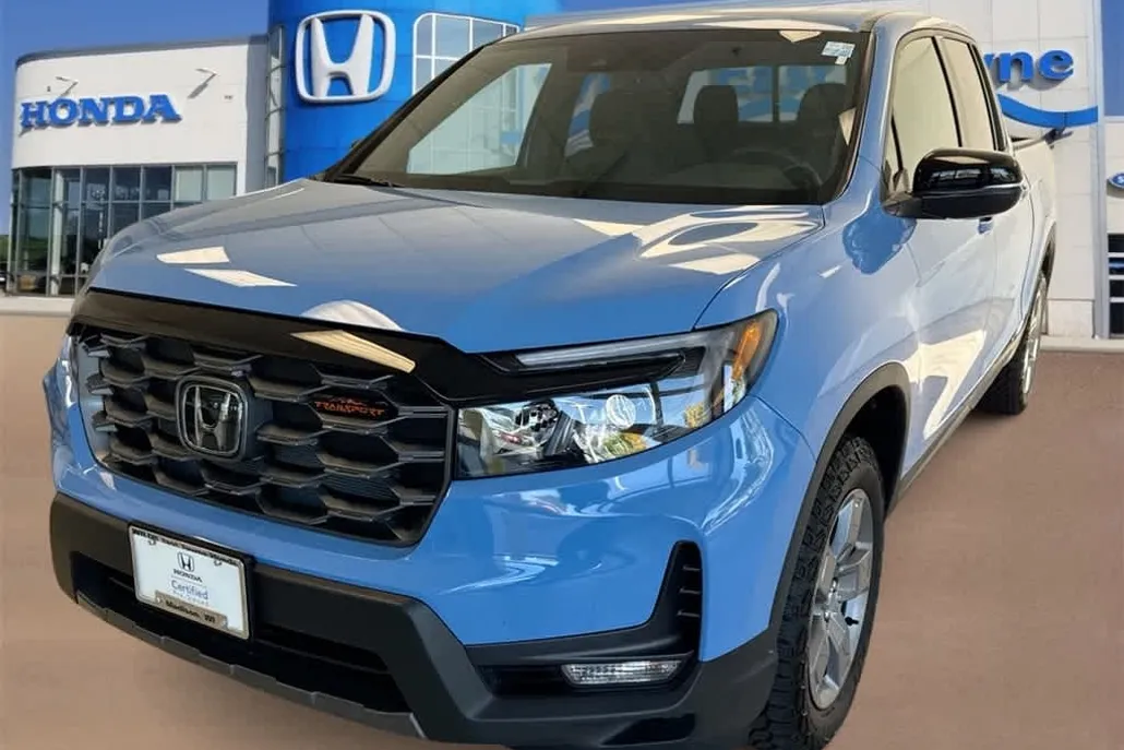 2025 Honda Ridgeline TrailSport photo 1