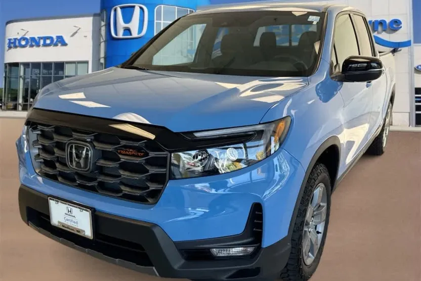 2025 Honda Ridgeline TrailSport photo 1