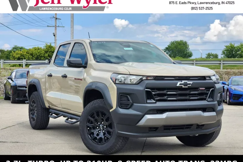 2024 Chevrolet Colorado Trail Boss photo 1