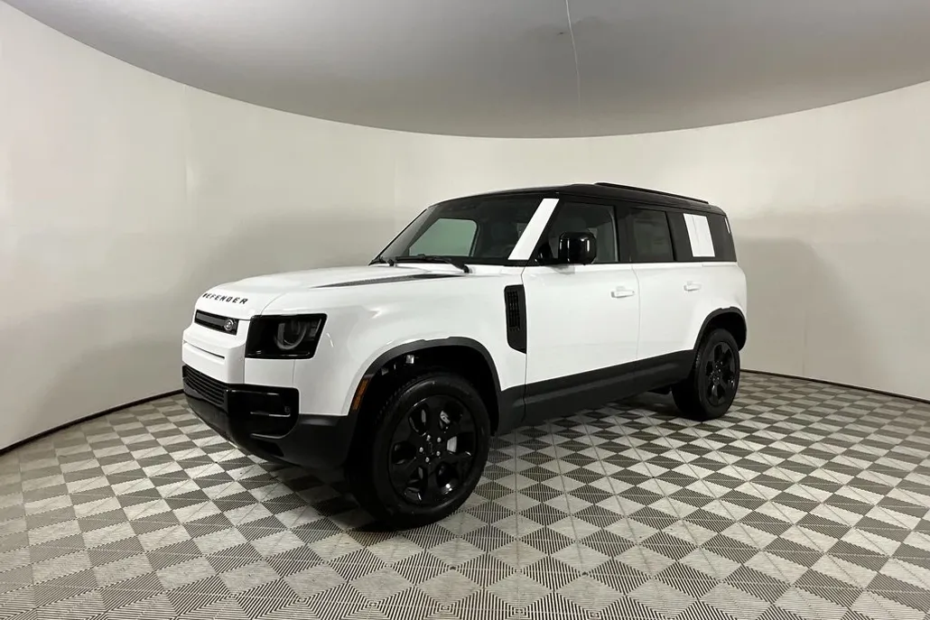 2026 Land Rover Defender 110 S photo 1