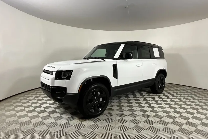 2026 Land Rover Defender 110 S photo 1