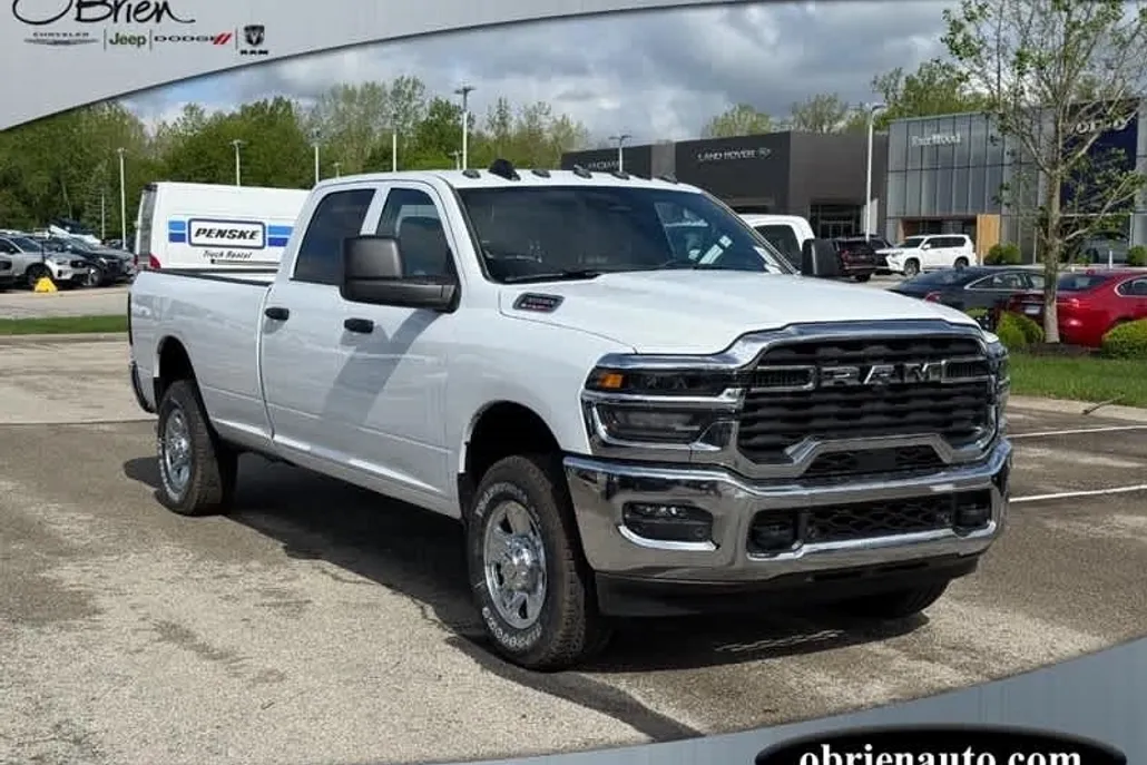 2025 Ram 3500 Tradesman photo 1